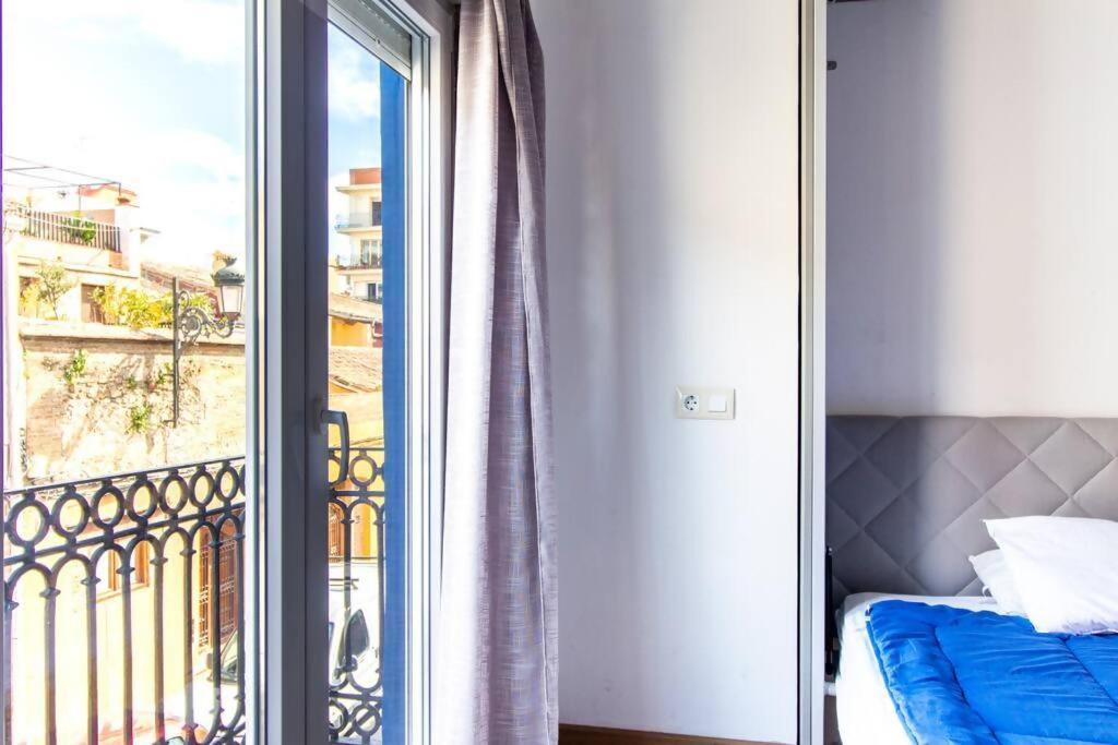 Apartamento Con Terraza Privada Cerca De La Playa Валенсия Екстериор снимка