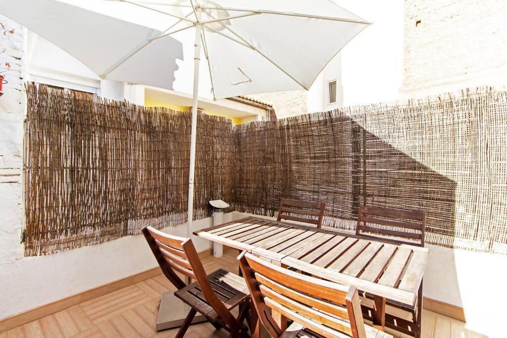 Apartamento Con Terraza Privada Cerca De La Playa Валенсия Екстериор снимка